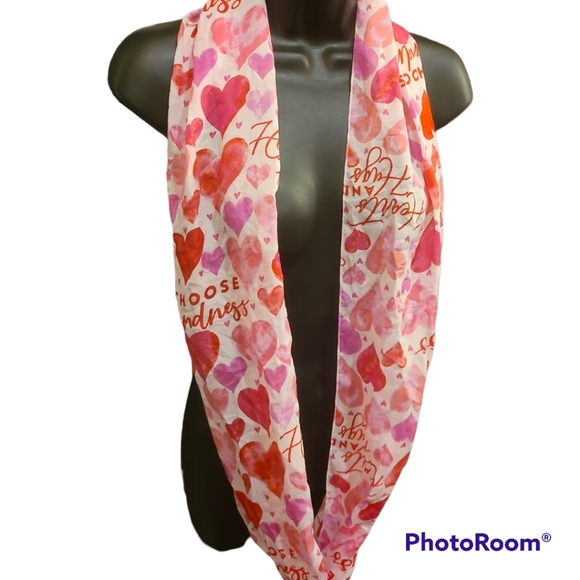 Scarf Valentines Day 💝 - Picture 1 of 5